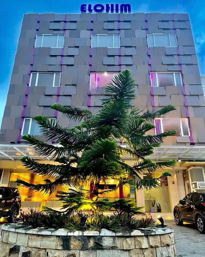 Elohim Hotel Sentani Джаяпура Екстер'єр фото